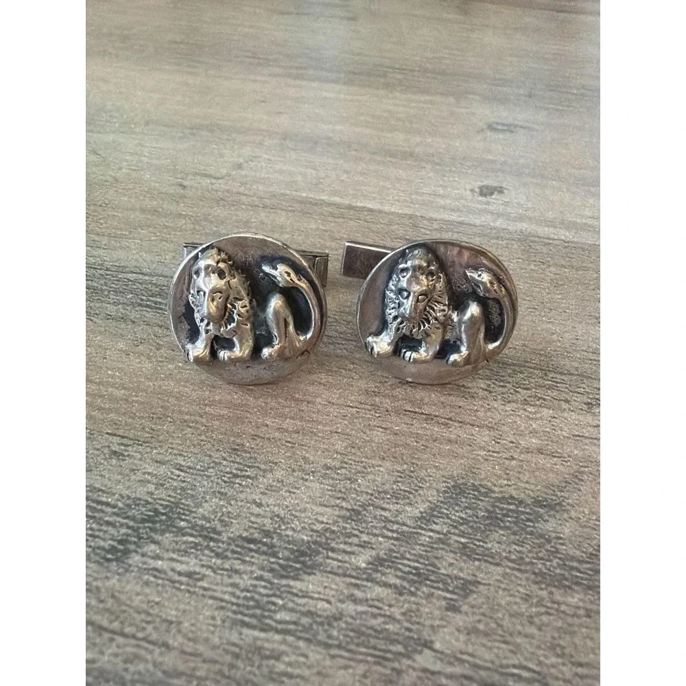 Vintage Oxidized Sterling Silver Relief‎ Lion T-Back Cufflinks